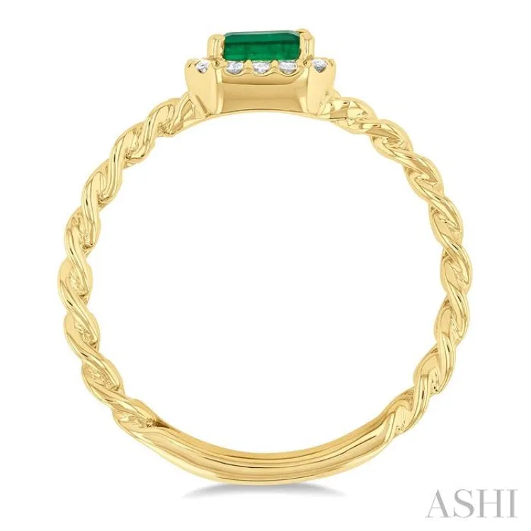 1/10 ctw Cuban Link East-West 5x3 MM Oval Cut Emerald and Round Cut Diamond Halo Precious Ring in 10K Yellow Gold