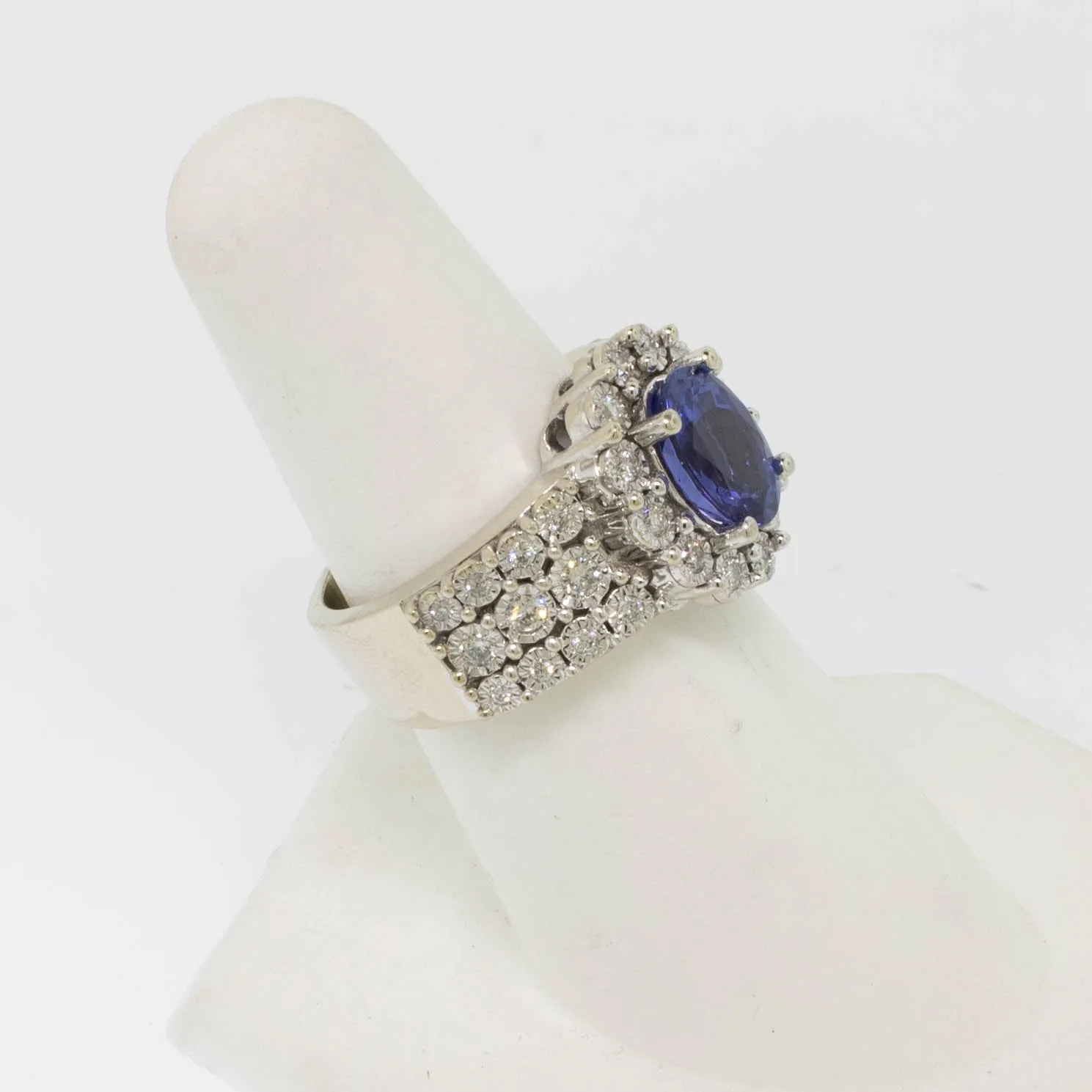 14K White Gold Diamond (.52CTTW) and Tanzanite(~2CT) Ring Size 7 Preowned