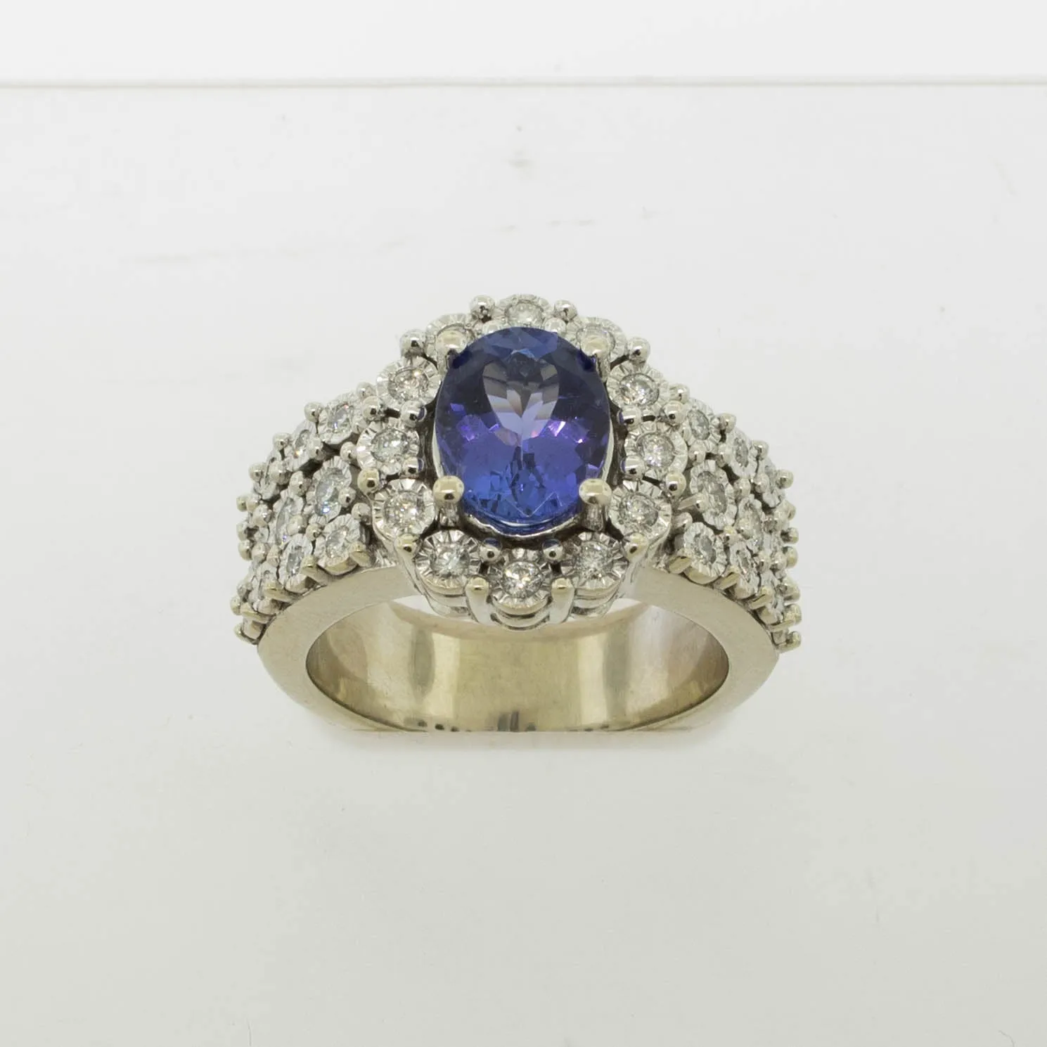 14K White Gold Diamond (.52CTTW) and Tanzanite(~2CT) Ring Size 7 Preowned