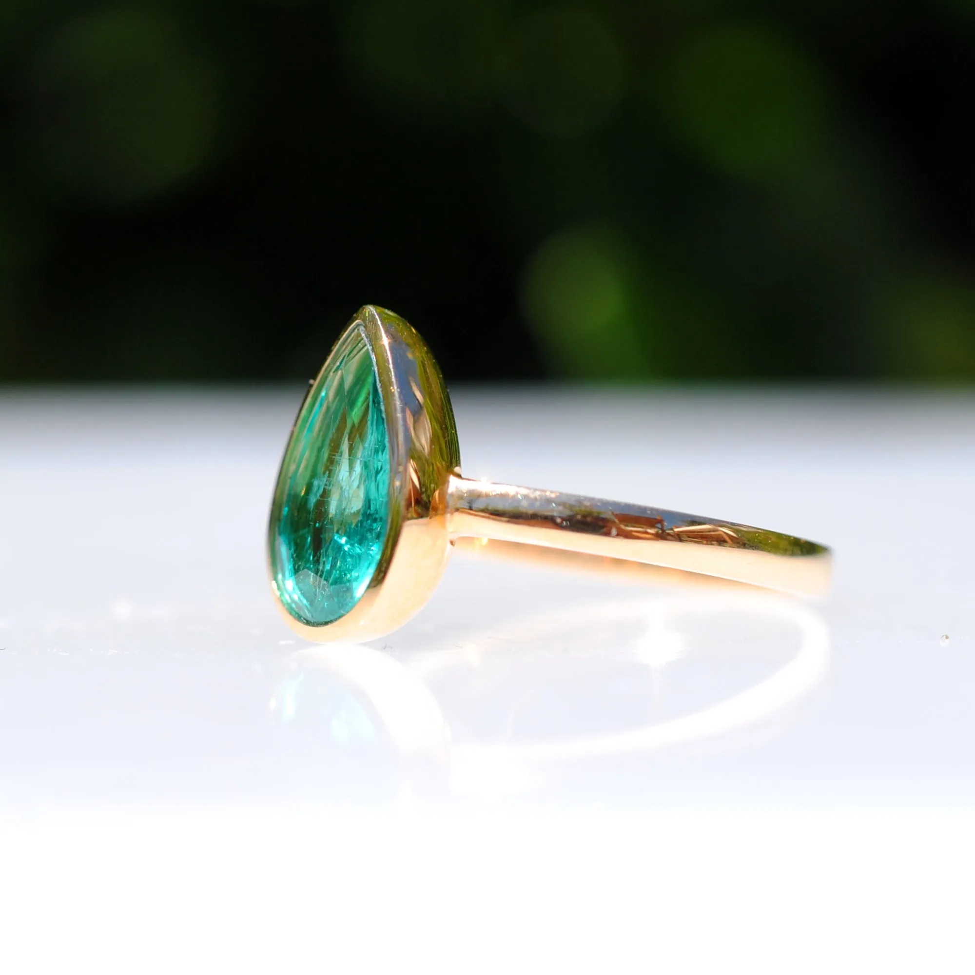 18k Yellow Gold 2.93 Carat Emerald Teardrop Ring