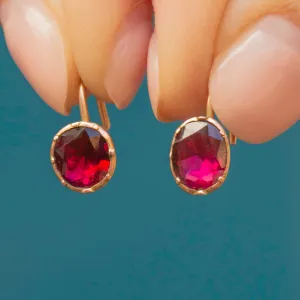 Antique 9ct Gold Flat-Cut Garnet Earrings