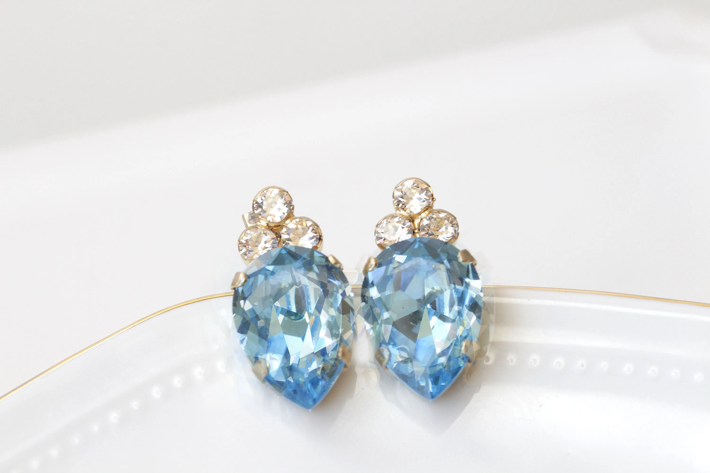 AQUAMARINE Stud EARRINGS