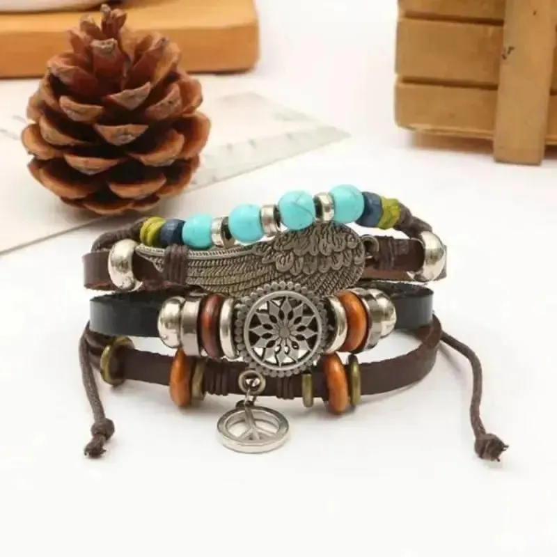 Bracelet en cuir pour homme à breloques