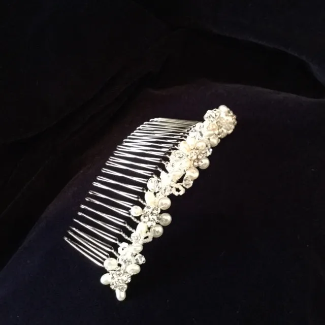 Dainty Flower Comb