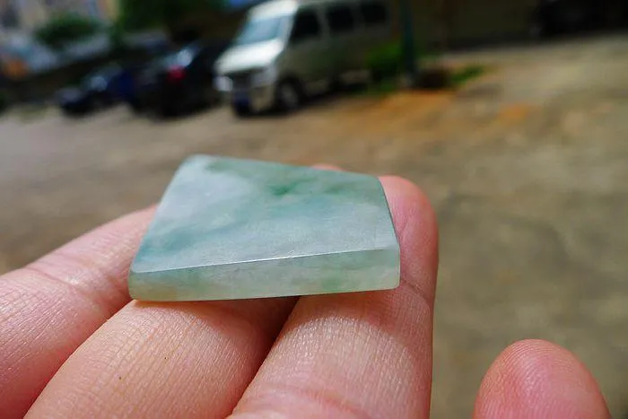 Natural Jade Rough Jadeite Raw (10g,3.5X2.9X0.4cm)