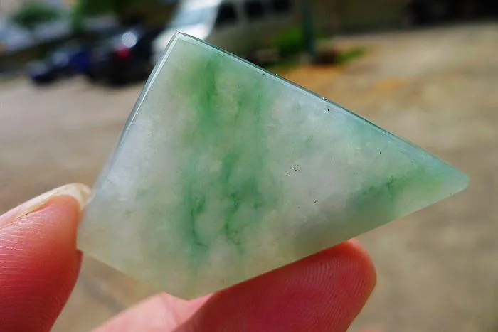 Natural Jade Rough Jadeite Raw (10g,3.5X2.9X0.4cm)