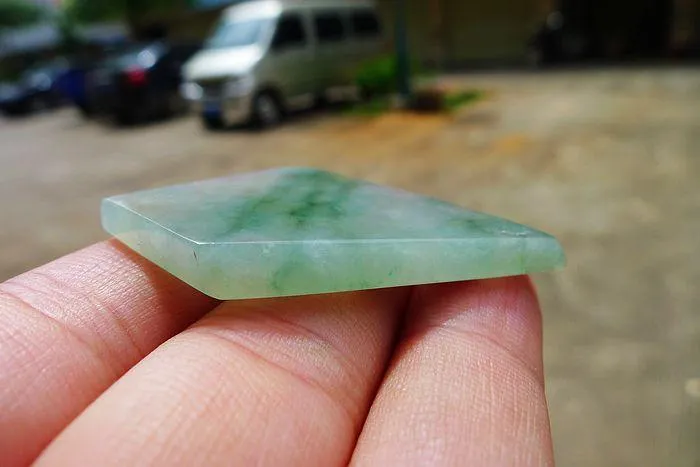 Natural Jade Rough Jadeite Raw (10g,3.5X2.9X0.4cm)