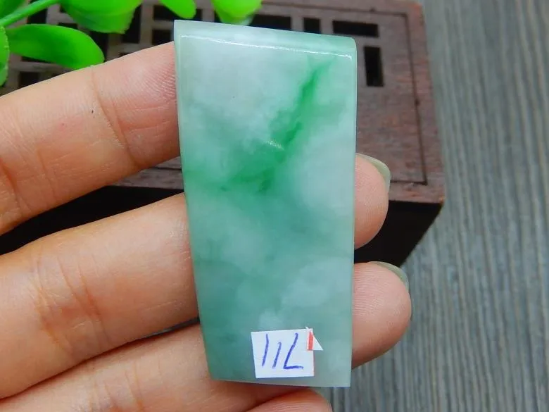 Natural Jade Rough Jadeite Raw (11g, 46X23X3.8mm)