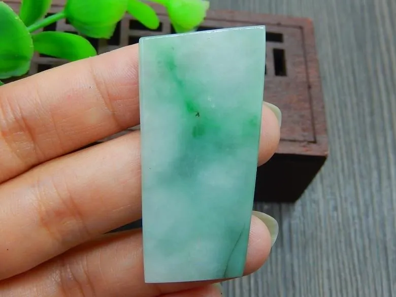 Natural Jade Rough Jadeite Raw (11g, 46X23X3.8mm)