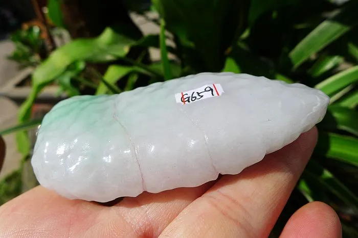 Natural Jade Rough Jadeite Raw (165g,8.1X5.1X1.9cm)