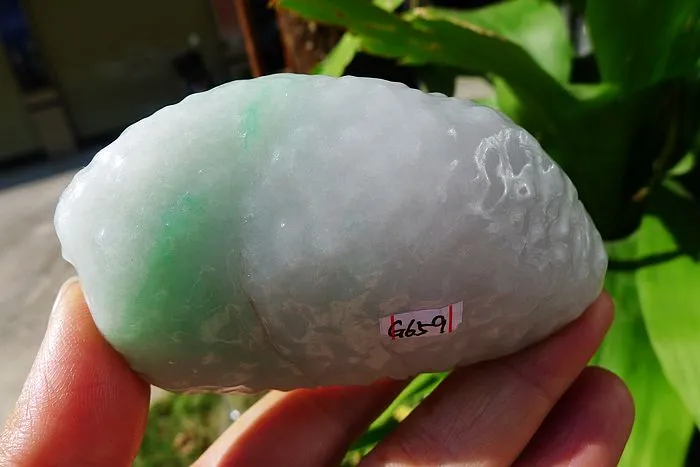 Natural Jade Rough Jadeite Raw (165g,8.1X5.1X1.9cm)