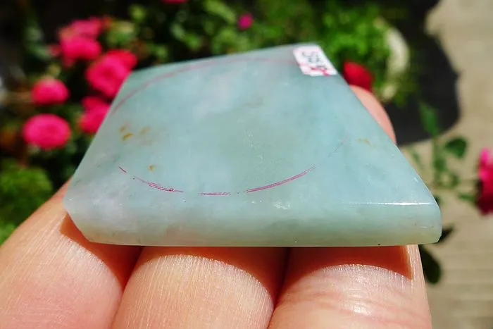 Natural Jade Rough Jadeite Raw (25g,4.8X3.9X0.5cm)