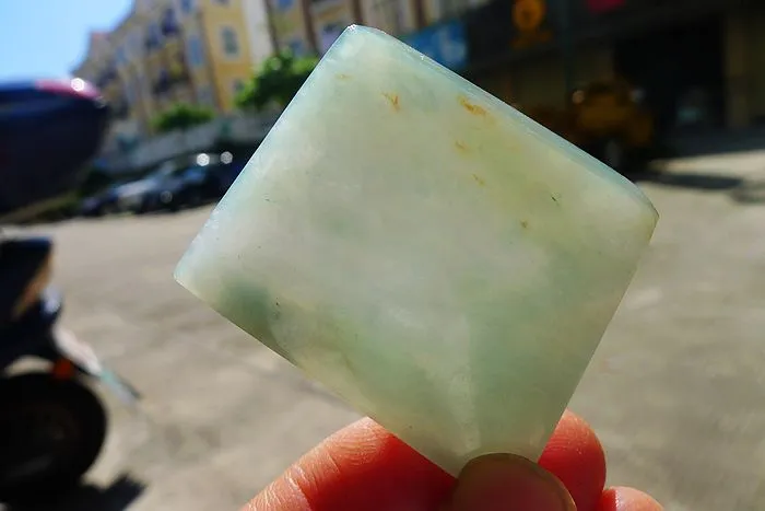 Natural Jade Rough Jadeite Raw (25g,4.8X3.9X0.5cm)