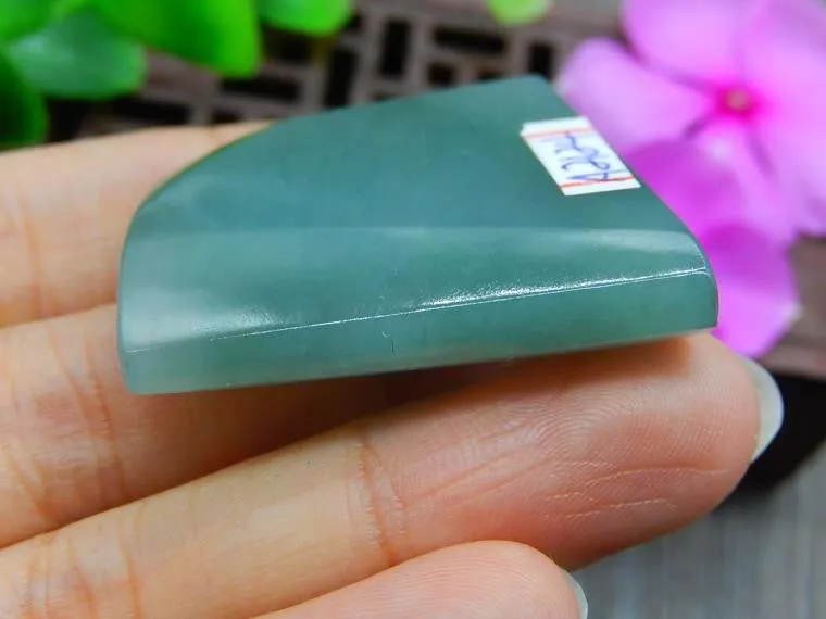 Natural Jade Rough Jadeite Raw (27g, 33X31X10mm)