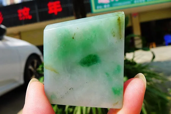 Natural Jade Rough Jadeite Raw (29g,4.7X4X0.5cm)