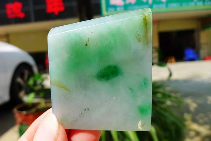 Natural Jade Rough Jadeite Raw (29g,4.7X4X0.5cm)