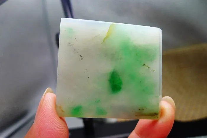 Natural Jade Rough Jadeite Raw (29g,4.7X4X0.5cm)