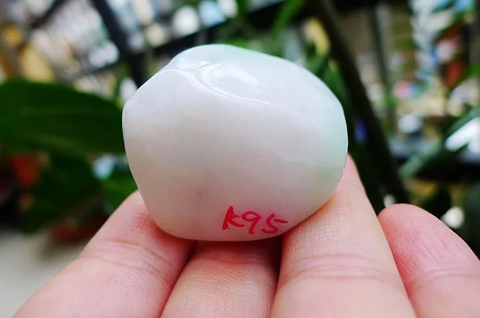 Natural Jade Rough Jadeite Raw (33g,3.6x3.2x1.7cm)