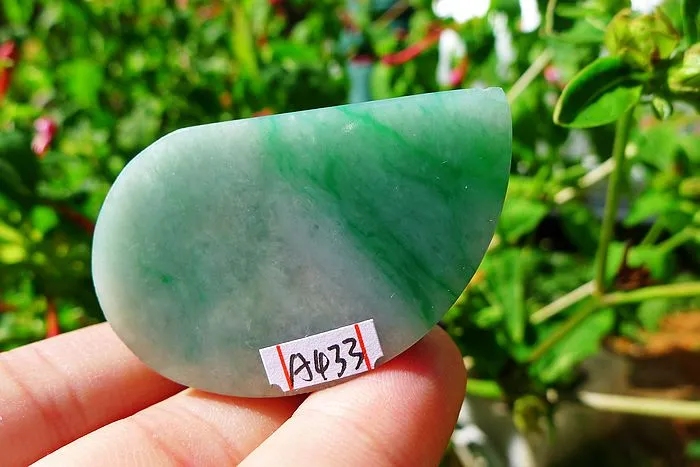 Natural Jade Rough Jadeite Raw (36g,4.4X2.9X1.1cm)