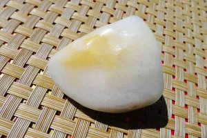 Natural Jade Rough Jadeite Raw (59g,4X3.7X3.5cm)