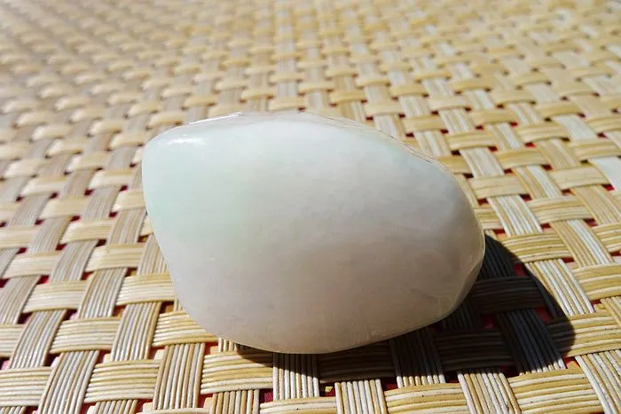 Natural Jade Rough Jadeite Raw (59g,4X3.7X3.5cm)