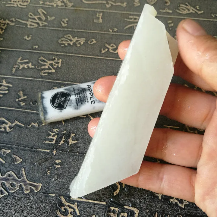 Natural Kunlun Jade Rough Nephrite Raw (100g, 9.5X2.5X2cm)