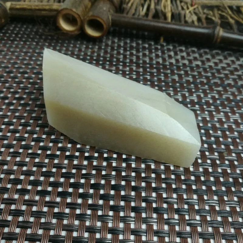 Natural Kunlun Jade Rough Nephrite Raw (108g,7X3X2.8cm)