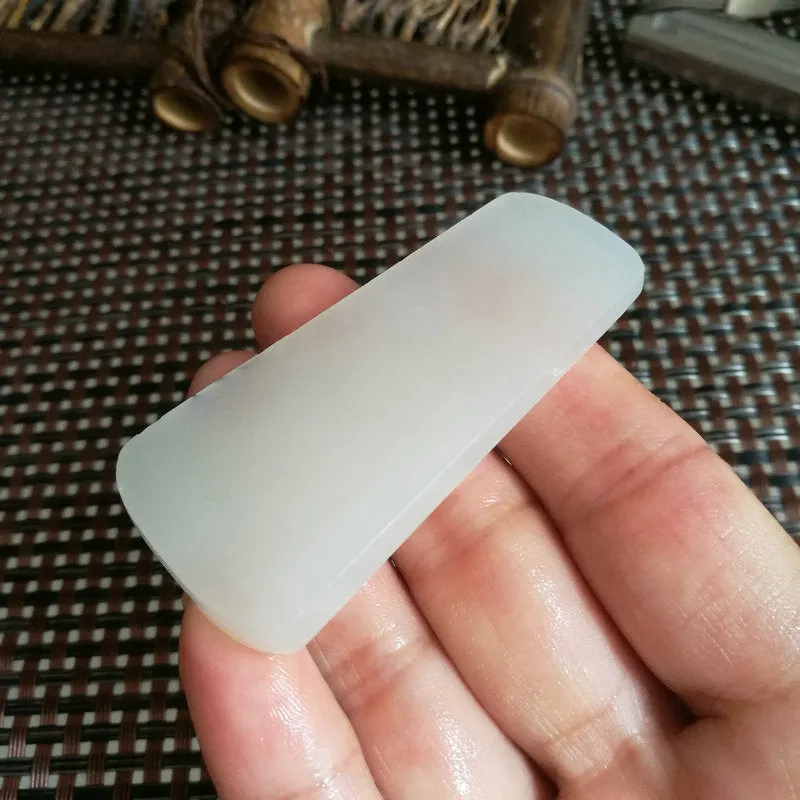 Natural Kunlun Jade Rough Nephrite Raw (22g, 6X2.9X0.4cm)